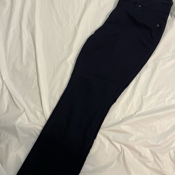 Ann Taylor Jeans - Picture 3 of 4
